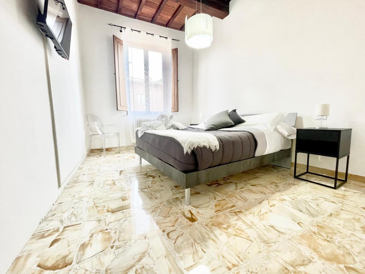 Il Barbero Apartment เซียนา ภายนอก รูปภาพ